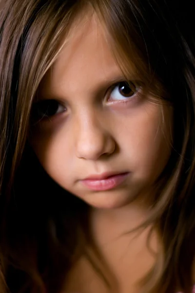 Güzel bir genç kızın portresi — Stok fotoğraf