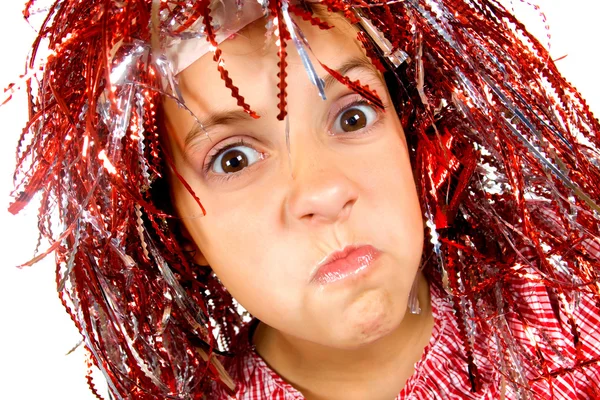Giovane ragazza con parrucca carnevale — Foto Stock