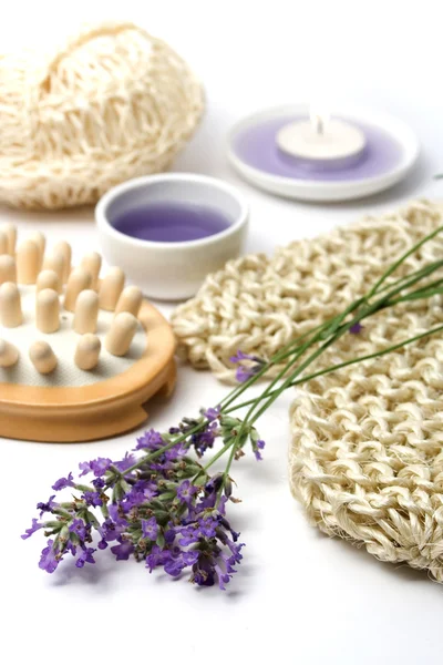 Lavendel und Wellness-Massageset — Stockfoto