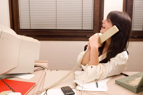 オフィスでのビジネスの女性 — ストック写真