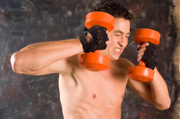 Wet sweaty bodybuilder — Stock Photo, Image