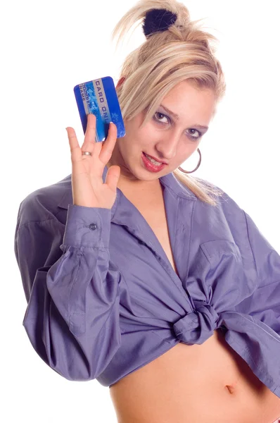クレジットカードを持つ女性 — ストック写真