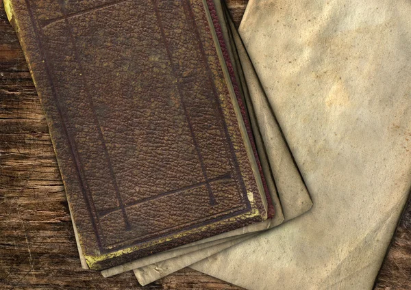 Ahşap antika eski kitap — Stok fotoğraf