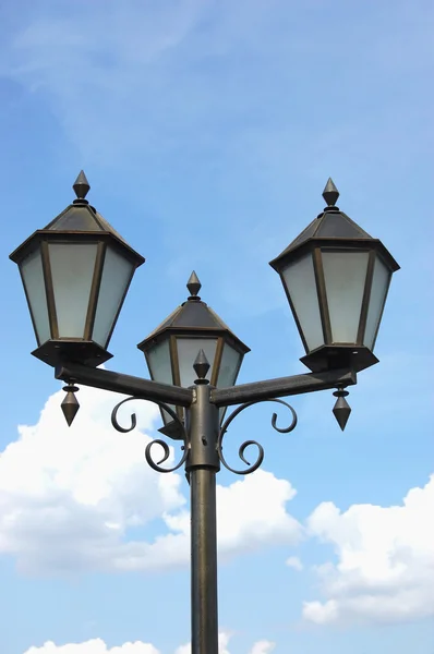 Novogotický pouliční lampy — Stock fotografie