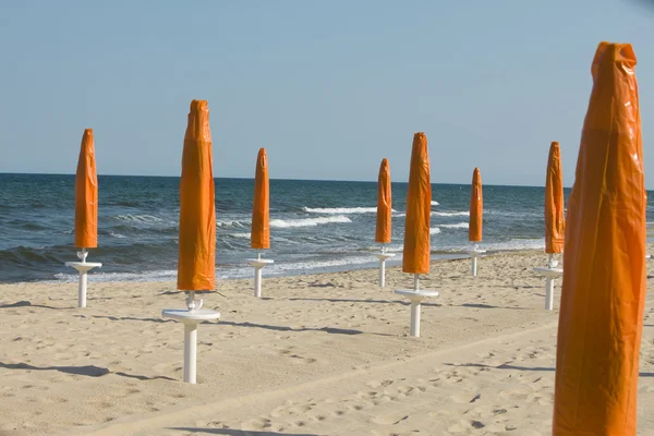 Deserted beach — Stock Photo, Image