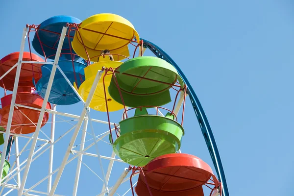 Empty Ferris wheel — Stock Photo, Image