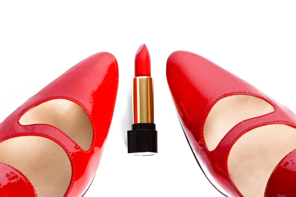 Schoenen en lippenstift — Stockfoto