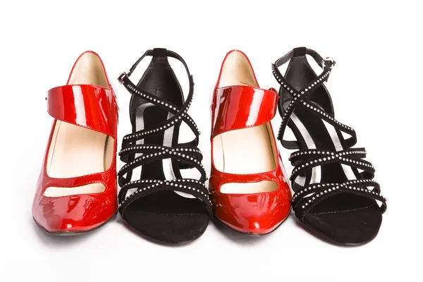 Vrouwelijke trendy nieuwe schoenen — Stockfoto