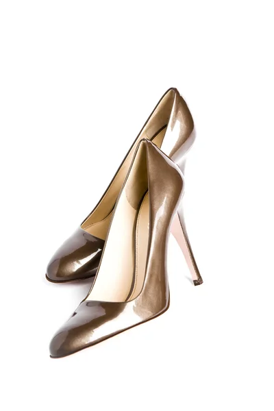 Nuove scarpe verniciate femminili sul tallone alto — Foto Stock