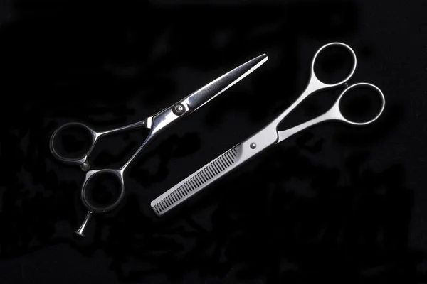 Спеціальні ножиці для роботи перукаря — стокове фото