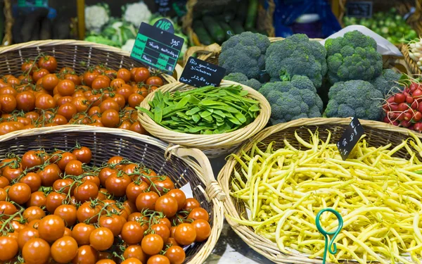 Vegetabiliska nummer på marknaden — Stockfoto