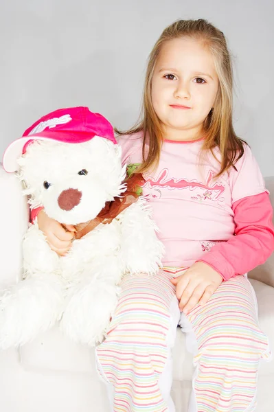 Pěkná mladá dívka v růžovém — Stock fotografie