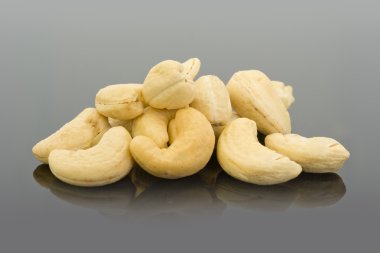 Cashews nuts clipart