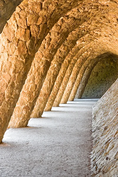 Parc guell arcs in barcelona, spanien — Stockfoto