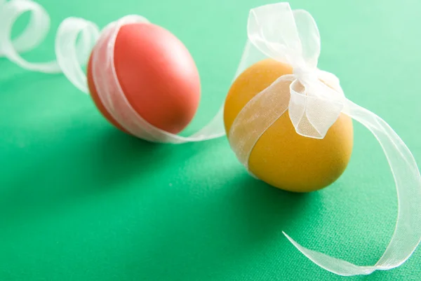 Dvě velikonoční vejce — Stock fotografie