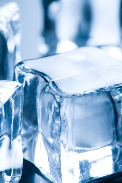 Крупним планом на кубику льоду — стокове фото