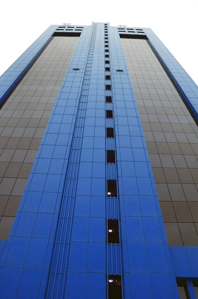 Blauer Wolkenkratzer — Stockfoto
