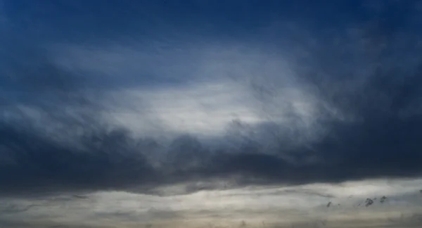 Céu azul noturno — Fotografia de Stock