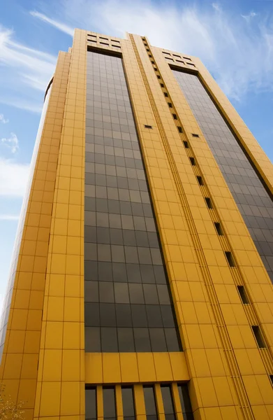 Gelbe Wolkenkratzer — Stockfoto