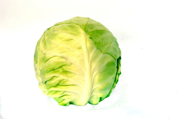 Beyaz arkaplanda lahana — Stok fotoğraf