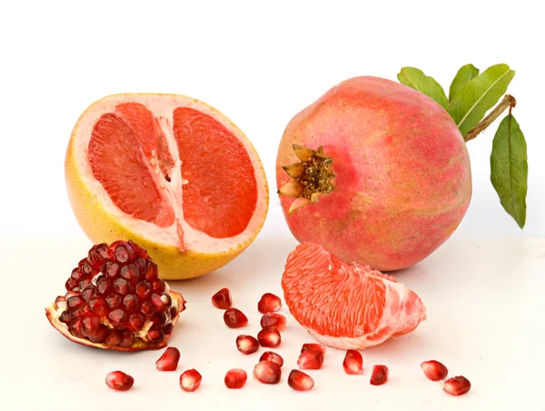 Granaatappel en grapefruit — Stockfoto