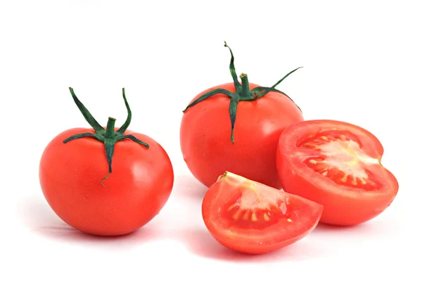 Tomates aislados sobre fondo blanco — Foto de Stock