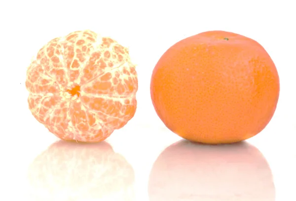 Las mandarinas y sus reflexiones —  Fotos de Stock