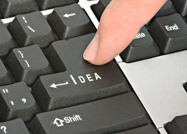 Naciśnięcie klawisza na klawisz "pomysł" — Zdjęcie stockowe