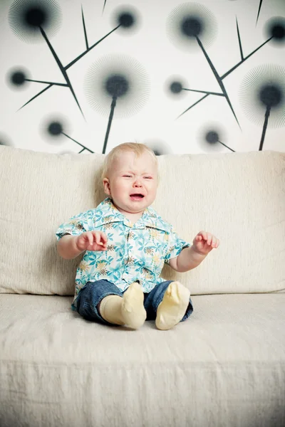 Bebé llora — Foto de Stock