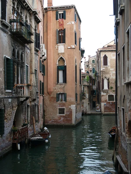 Очаровательный климат укромного уголка Венеции — стоковое фото