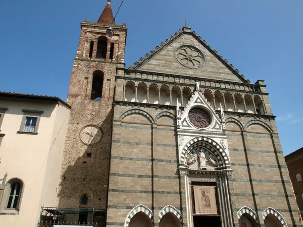 Facciata chiesa di San Paolo - Pistoia Tusc — Foto Stock
