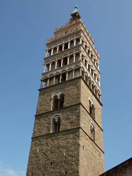 Piazza Duomo, pistoia çan kulesi — Stok fotoğraf