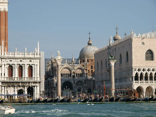 Venezia Veduta sul mare di Piazzetta San Marco — Foto Stock