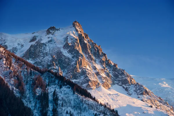 Pico de montaña de Aiguille du Midi — Foto de Stock