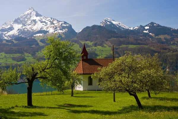 Kapel op de walensee, Zwitserland — Stockfoto