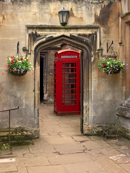 Британська телефонна червоний коробка в Оксфорд, Великобританія. Стокова Картинка