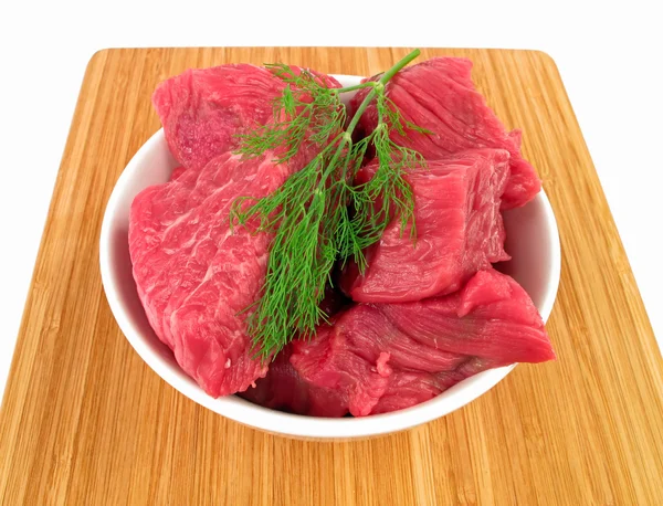 Carne fresca cruda sul tagliere — Foto Stock