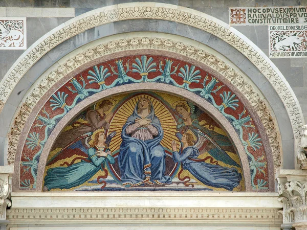 ピサ大聖堂のファサード — ストック写真