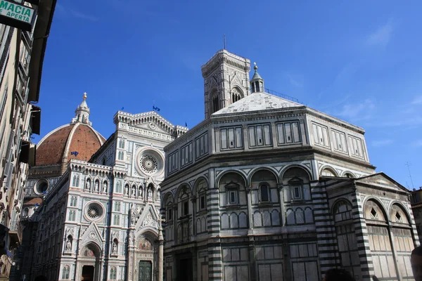 佛罗伦萨-大教堂和洗礼 — 图库照片