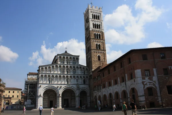 Lucca - katedrála svatého Martina — Stock fotografie