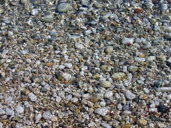 思考和水下的鹅卵石 — 图库照片