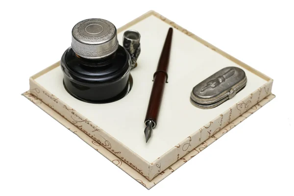 Długopis i pióro — Zdjęcie stockowe