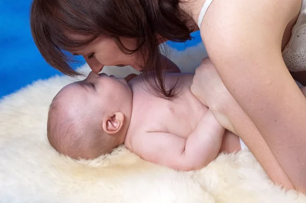 Mother and the child after the bath — Stock Photo, Image