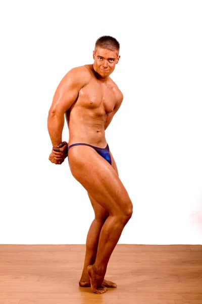 Amateur bodybuilder posing — Stock Photo, Image