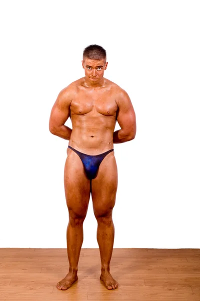 Amateur bodybuilder poseren — Stockfoto