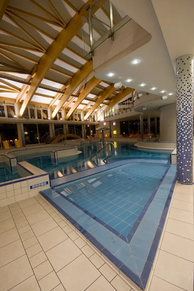 Exclusive swimming pool — Stock Photo, Image