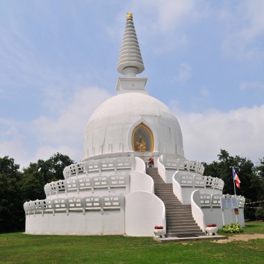 Buddhist stupa clipart