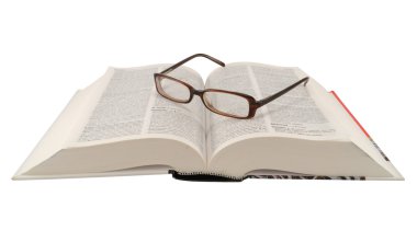 gözlük ve kitap