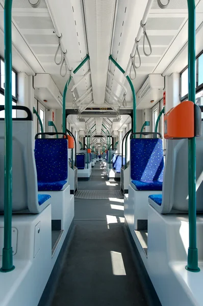 Najdłużej przegubowego tramwaju interiér — Zdjęcie stockowe