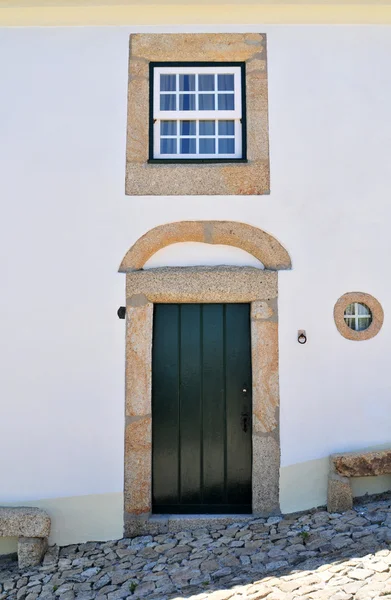 Drzwi, okna — Zdjęcie stockowe